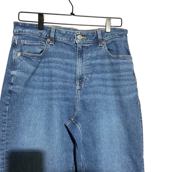 American Eagle Stretch Mom Jean Size 10‎ SHORT - Picture 5 of 9